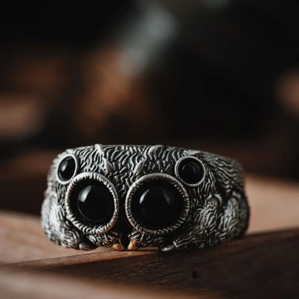 Black Agate Jumping Spider Ring - Image 2